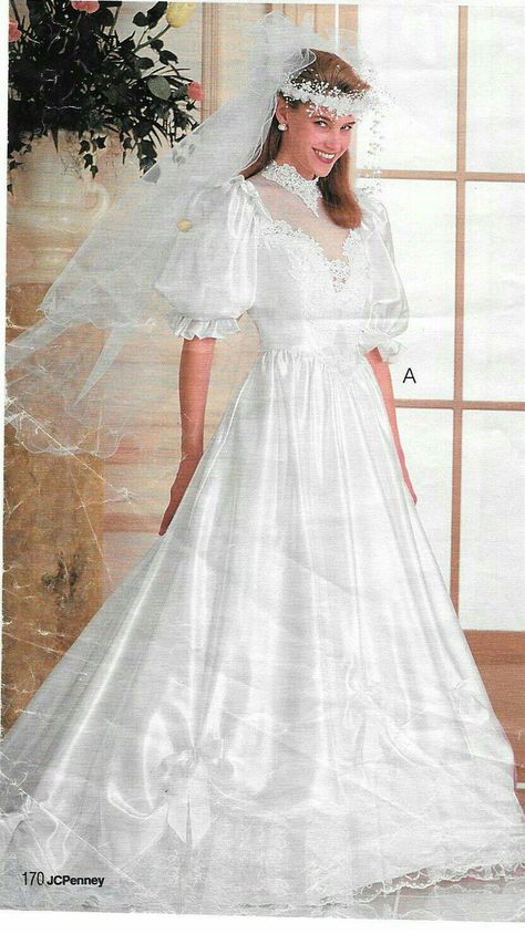 90s Wedding Dress, Dressy Pant Suits, Fantasy Wedding Dresses, Dramatic Wedding Dress, Women's Dress Shoes, Fall Wedding Outfits, Bridal Veils And Headpieces, Vintage Catalog, Dress Couture