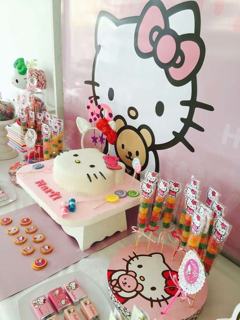 Birthday Party Ideas Hello Kitty, Kitty Themed Birthday Party, Kitty Birthday Party Ideas, Hello Kitty Birthday Party Ideas, Hello Kitty Baby Shower, Kitten White, Hello Kitty Birthday Theme, Hello Kitty Theme Party, Kitty Birthday Party