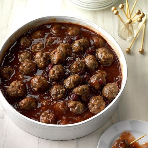 Christmas Meatballs Christmas Meatballs, Moist Meatballs, Redlands California, Best Christmas Recipes, Meatball Recipe, Meatballs Recipe, Potluck Recipes, Christmas Dishes, Holiday Appetizers