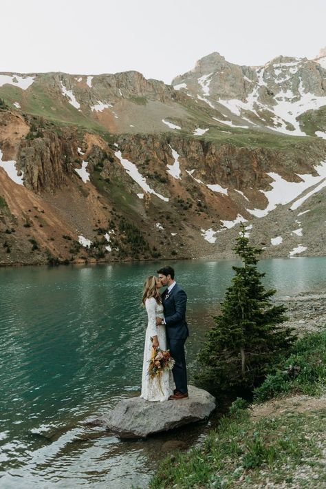 Colorado Mountain Elopement Photos, Alaska Elopement Photography, Alaska Wedding Venues, Colorado Elopement Photography, Mountain Elopement Dress, Aspen Elopement, San Juan Mountains Colorado, Mountain Wedding Dress, Alaska Elopement