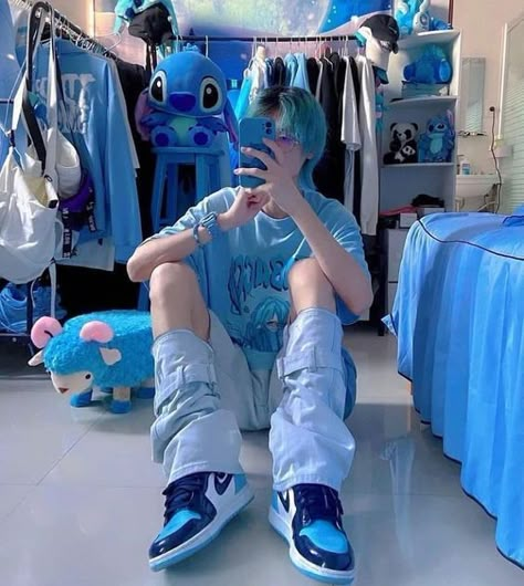 Pastel Aesthetic Outfit Men, Aesthetic Outfits Winter, Kawaii Boy Outfits, Pastel Aesthetic Outfit, Soft Boy Outfits, Blue Aesthetics, Moda Grunge, Outfits Pastel, Minimalist Clothing