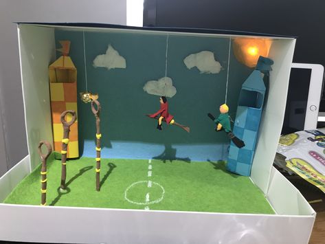 World book day, quidditch match scene from Harry Potter and the philosophers stone Book In A Box Project, Harry Potter Minecraft, Harry Potter Art Projects, The Philosophers Stone, Diorama Kids, Harry Potter Shoes, World Book Day Ideas, Shoe Box Crafts, Easy Fathers Day Craft