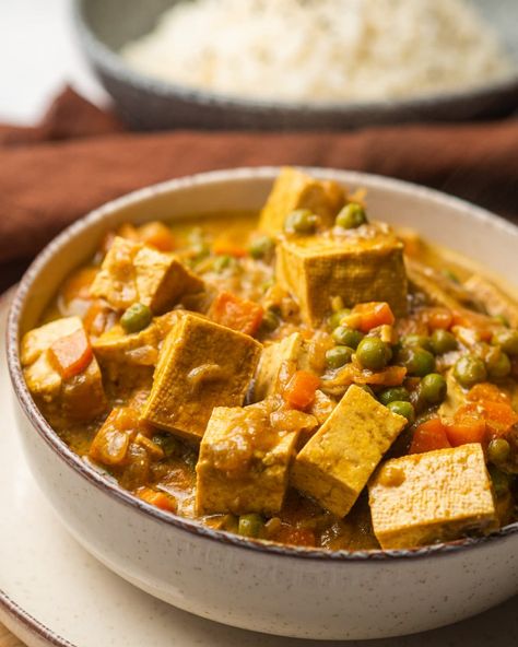 Tofu al Curry — Recetas Veganas - Melón Sin Jamón What You Eat, Red Curry, Thai Red Curry, Noodles, Vegetarian Recipes, Jam, Coco, Ethnic Recipes