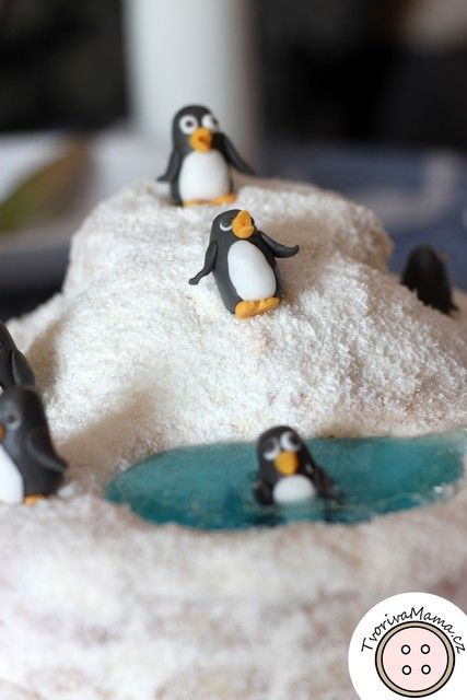 Penguin Birthday Cake, Zoo Birthday Cake, Birthday Cale, Penguin Cake Toppers, Kids Birthday Cakes, Penguin Cake, Cake At Home, Penguin Cakes, Penguin Birthday