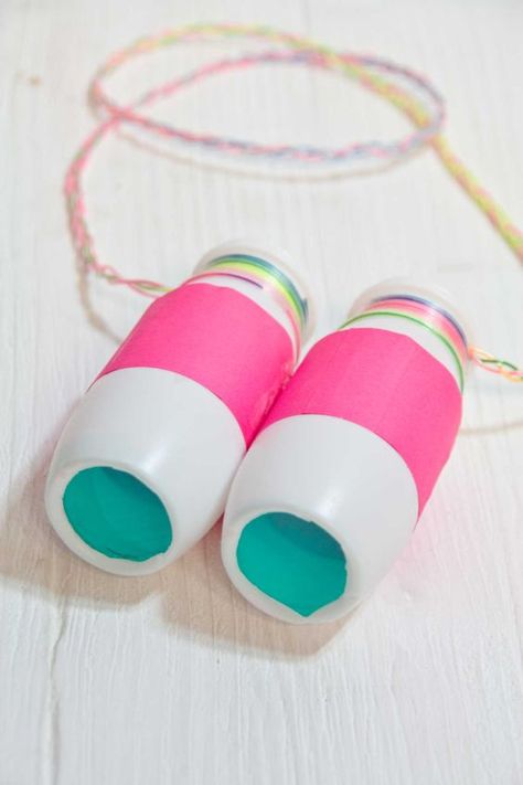 Creative ways to Repurpose Actimel and Yakult (probiotic drinks) bottles | ecogreenlove Junk Modelling, Camp Bestival, Tulle Crafts, Recycled Projects, Crafty Kids, Crafts For Kids To Make, Recycled Crafts, Easy Kids, Diy Toys