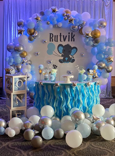 Blue Birthday Theme, Blue Birthday Themes, 1st Birthday Decorations Boy, Baby Birthday Decorations, First Birthday Dresses, Elephant Theme, 1st Birthday Decorations, Blue Birthday, Balloon Decor