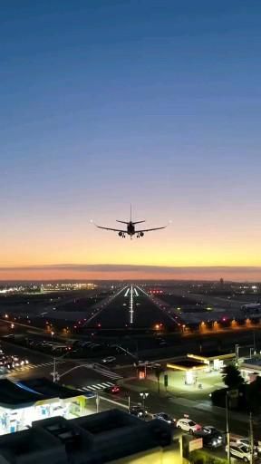 Plane Take Off Runway Video, Sky Aeroplane Aesthetic, Flight Attendant Wallpaper, Pilot Wallpaper Airplane, Airplane View Video, Aeroplane Video, Aeroplane Aesthetic, Aviation Wallpaper, Airplane Video