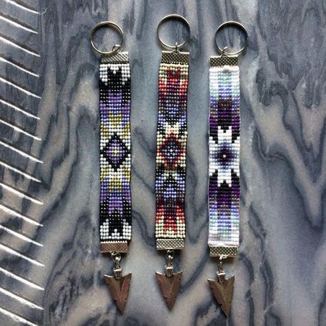 Bead Loom Keychain, Loom Keychain, Keychain Patterns, Jewelry Looms, Sunburst Pattern, Native Beading Patterns, Bead Loom Designs, Loom Jewelry, Seed Bead Patterns