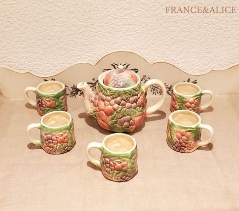 Green Mugs, Antique Table, Tee Set, Tea Service, Tea Sets, Vintage Tee, Tea Cup Set, Vintage Tea, Vintage Ceramic