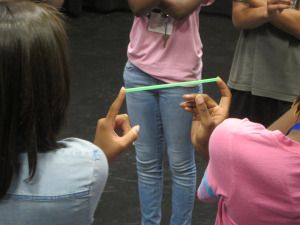 Have your group try Straw Challenge to practice #leadership and talk about how they impact each other. #TeamBuilding Straw Challenge, Kids Team Building Activities, Work Team Building Activities, Icebreakers For Kids, Work Team Building, School Icebreakers, Team Building Activity, Funny Party Games, Diy Carnival