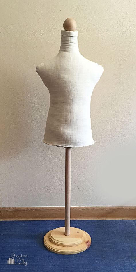 DIY Baby Toddler Mannequin Diy Mannequin, Dog Mannequin, Mannequin Diy, Baby Store Display, Custom Dress Form, Child Mannequin, Vintage Vogue Patterns, Diy Display, Boutique Display