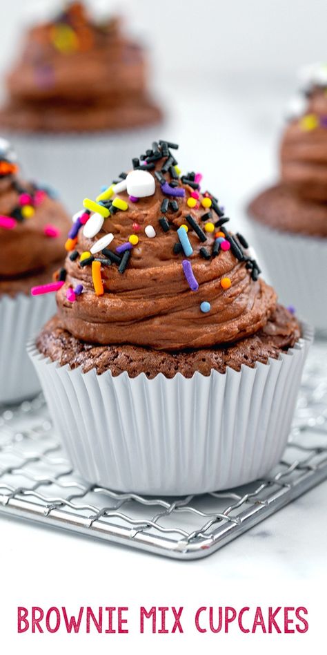 Brownie Mix Cupcakes -- If you're looking for the most rich and chocolatey cupcake recipe that also happens to be the easiest cupcake recipe, you need to try these Brownie Mix Cupcakes! With just 4 ingredients, these little cakes are a breeze to bake and perfect for all kinds of occasions. via @wearenotmartha Brownie Cupcakes From Mix Boxes, Brownie Mix Cupcakes, Ghirardelli Brownie Mix, Strawberry Cheesecake Cookies, Brownie Mix Recipes, Cake Mix Cupcakes, Easy Cupcake Recipes, Party Food Dessert, Brownie Cupcakes