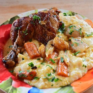 Wine-Braised Chicken with Apricots by Ree Drummond Apricot Chicken Thighs, Chicken Hindquarters, Wine Braised Chicken, Chicken With Apricots, Pioneer Woman Chicken, Apricot Recipes, Apricot Chicken, Pioneer Woman Recipes, Braised Chicken