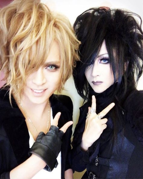 Versailles Band, Great Songs, Malice Mizer, Kamijo, Greatest Songs, Pop Rocks, Visual Kei, Winter Fashion Outfits, Helsinki