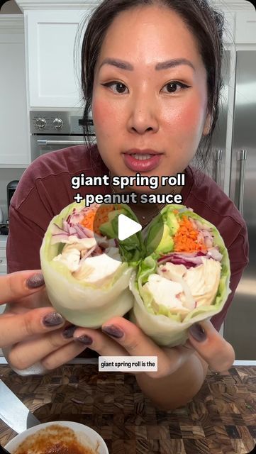 Kat Chao on Instagram: "🍃GIANT SPRING ROLL with SAUCE🍃

why do some call it a spring roll and others a summer roll? I never understood that 😂 but regardless, this is such a quick easy meal that’s filling and perfect for those fridge clean outs ✨ 

inside my giant spring roll ⬇️:
4 rice papers, lettuce, Korean carrot salad, red onion, chicken

easy peasy peanut sauce ⬇️:
2 tbsp peanut butter
2 tbsp hoisin sauce 
2 tbsp water
Optional: 1 tbsp sriracha 

Korean Carrot Salad ⬇️:
10 large carrots, shredded 
4 tbsp garlic, minced
1/4 cup olive oil
1/2 cup white vinegar 
1 tbsp salt
1 tbsp sugar
2 tbsp ground coriander 
1/4 cup Korean chili powder (gochugaru)
1 tbsp white pepper

#springroll #giantspringrolls #summerrolls #asianfood #peanutsauce #mealideas #viralfood #healthyfood #lowcarb" Summer Rolls With Chicken, Rice Paper Spring Roll Recipe, Korean Spring Rolls Rice Paper, Chicken Spring Roll Recipe Rice Paper, Spring Roll Ingredients, Easy Rice Paper Rolls, Veggie Rolls Rice Paper, Rice Wraps Spring Rolls, How To Make Spring Rolls