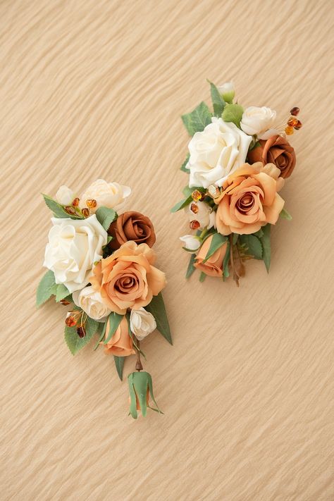 Wedding Coursage, Corsage Wedding Mother, Terracotta Wedding Decor, Wedding Planning Checklist Budget, Weddings Country, Groomsmen Boutonniere, Terracotta Wedding, Rustic Wedding Bouquet, Wedding Floral Centerpieces