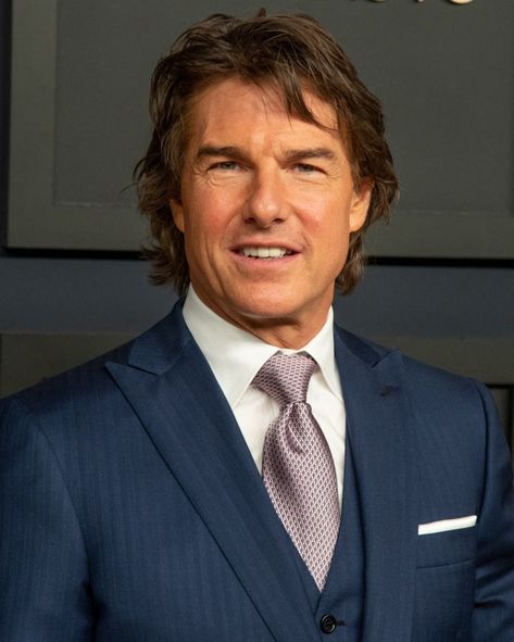 Tom Cruise Haircut, Tom Cruise Hot, Winter Cruise, Dame Joan Collins, Josh Turner, Sir Tom Jones, Steve Winwood, Travel Pictures Poses, Joan Collins