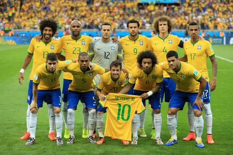 Brazil team group (top row left to right) Dante, Maicon, Julio Cesar, Fred, David Luiz and Luiz Gustavo. (bottom row left to right) Brazil's... Brazil Vs Germany, Brazil Team, Brazil Football Team, World Cup Semi Final, Real Madrid Team, Brazil World Cup, Word Cup, Copacabana Beach, International Football