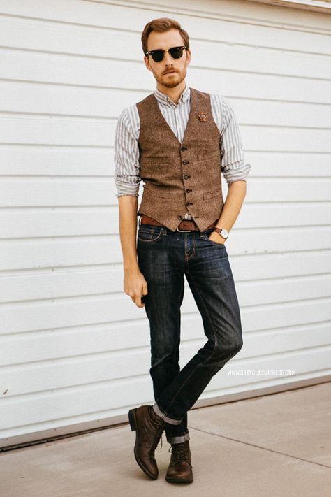 Waistcoat/Vest Inspiration - Album on Imgur Vest Outfits Men, Waistcoat Outfit, Mens Vest Fashion, Chaleco Casual, Mens Fashion Classy, Vest Outfits, Gentleman Style, Mens Casual Outfits, Mens Vest