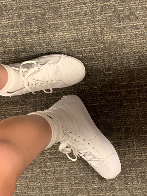 Outfits With Vans High Tops, White Hightop Vans Outfit, Van High Tops Outfit, White Hightop Vans, High Top Vans Outfit, White High Top Vans, Vans Outfit, Slouch Socks, Hightop Sneakers