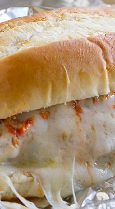 Oven Baked Chicken Parmesan Sandwiches Chicken Parmesan Sandwich Recipe, Chicken Parmesan Sandwiches, Mouth Chicken, Chicken Parmesan Sandwich, Oven Baked Chicken Parmesan, Recipe Tomato, Portable Oven, Foil Pack Meals, Parmesan Recipe