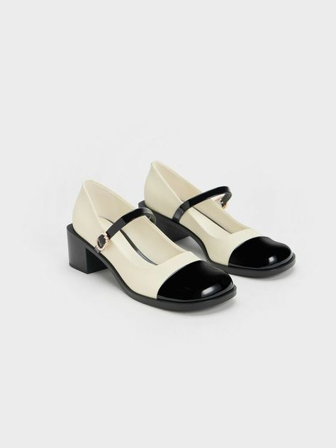 Charles And Keith Shoes, Charles And Keith, Korean Shoes, Block Shoes, Timeless Shoes, Fab Shoes, Size Chart For Kids, Shoe Inspo, Chunky Block Heels