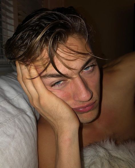 LUCKY BLUE SMITH on Instagram: “kinda miss my old hair” Lucky Smith, Lucky Blue Smith, Canadian Boys, Shatter Me Series, Lucky Blue, Character Inspiration Male, White Boys, Gym Rat, Revenge