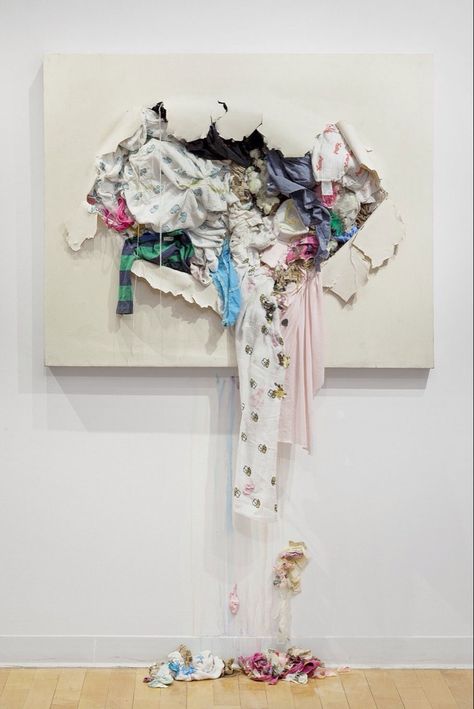 Fabric Installation, Art Assemblage, Trash Art, Sustainable Art, Arte Inspo, Recycled Art, Sculpture Installation, Textile Artists, Conceptual Art