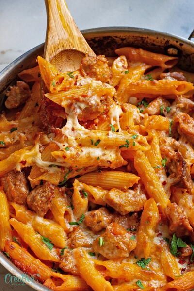 Pork With Pasta, Thanksgiving Casserole Recipes, Pork Pasta, Air Fryer Recipes Appetizers, Tender Pork Chops, Veal Recipes, Juicy Pork Chops, Pork Dinner, Beef Casserole Recipes