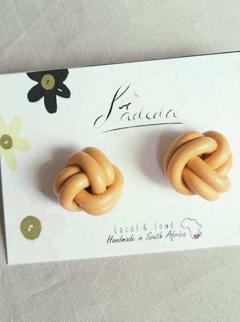 Goldy Mustard Knot Polymer Clay Studs Clay Knot Earrings, Clay Knot, Polymer Clay Studs, Clay Studs, Earrings Diy, Knot Earrings, Uv Resin, Polymer Clay Crafts, Clay Creations