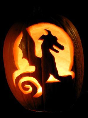 carved-dragon-pumpkin by Marti_L, via Flickr. Dragon Pumpkin, Simple Jack, Pumpkin Carving Template, Pumpkin Carving Patterns Free, Lantern Template, Scary Halloween Pumpkins, Halloween Pumpkin Carving Stencils, Pumkin Carving, Creative Pumpkin Carving