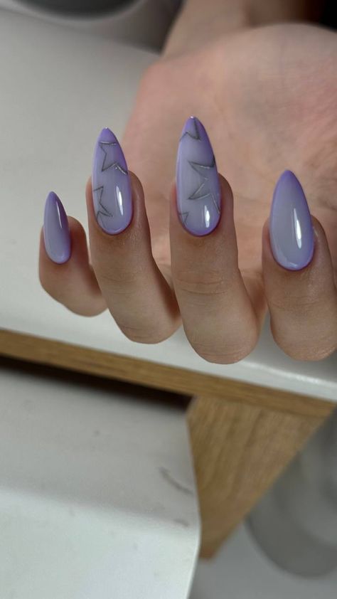 Korean Purple Nails, Light Purple Nails Almond, Purple Almond Nails Design, Nails No Charms, Nails Almond Design, Purple Nails Almond, Purple Almond Nails, Light Purple Nails, Almond Nails Designs