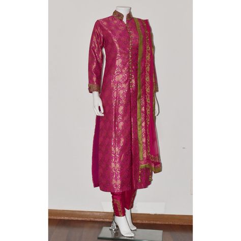 Customised Kurti Designs, Benarasi Anarkali Dress, Banarasi Suit Neck Designs Latest, Silk Chudithar Designs, Banarsi Kurti Design, Brocade Kurti Designs Latest, Saree Suit Design, Banarasi Outfit Ideas, Banarsi Silk Suit Designs Indian