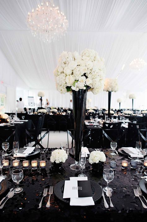 Sequin Black & White Wedding Table Black And White Centerpieces, White Wedding Centerpieces, Black Wedding Decorations, White Weddings Reception, Black And White Wedding Theme, White Wedding Decorations, Rustic Wedding Decorations, Gift Favors, White Centerpiece