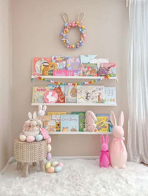 @kristensellentin's Amazon Page Playroom Bookshelves, Prek Books, Holiday Bookshelves, Sage Room, Ivy Room, Small Baby Room, April Crafts, Baby Playroom, Kids Shelves