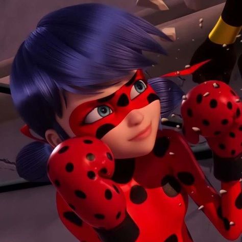 Ladybug E Catnoir, Catnoir And Ladybug, The Garden Of Words, Marinette Et Adrien, Noir Movie, Ladybug Wallpaper, Miraculous Ladybug Oc, Miraculous Wallpaper, Marinette And Adrien