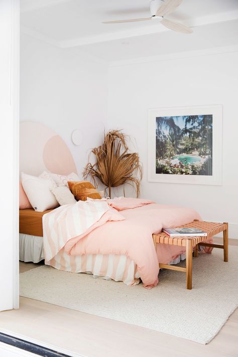 bedroom Boho Beach Bedroom, Three Birds Renovations, Three Birds, Dekorasi Kamar Tidur, Beach Bedroom, Design Hotel, Pink Bedroom, My New Room, Cheap Home Decor