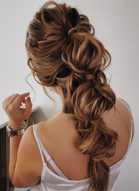 Hairstyle for a Dress with Low Back Wedding Guest Hair Ideas, Hairstyles For Backless Dress, Wedding Guest Hair, Easy Wedding Guest Hairstyles, Guest Hairstyles, The Right Hairstyles, Half Up Wedding, Low Back Dress, Wedding Hair Up