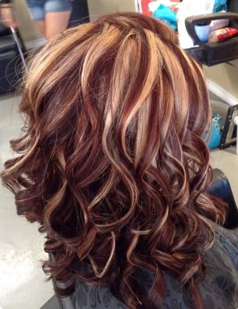 Red Hair With Blonde Highlights, Red Hair With Highlights, Red Blonde Hair, Hair Highlights And Lowlights, Red Brown Hair, Balayage Blonde, Spring Hair Color, Red Highlights, Burgundy Hair