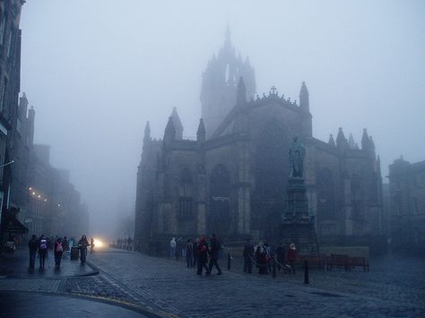 Edinburgh, Scotland.  Perfectly spooky. St Giles Cathedral Edinburgh, Edinburgh Skyline, Kingdom City, St Giles, Dreams And Nightmares, England And Scotland, Edinburgh Scotland, Inverness, Dundee