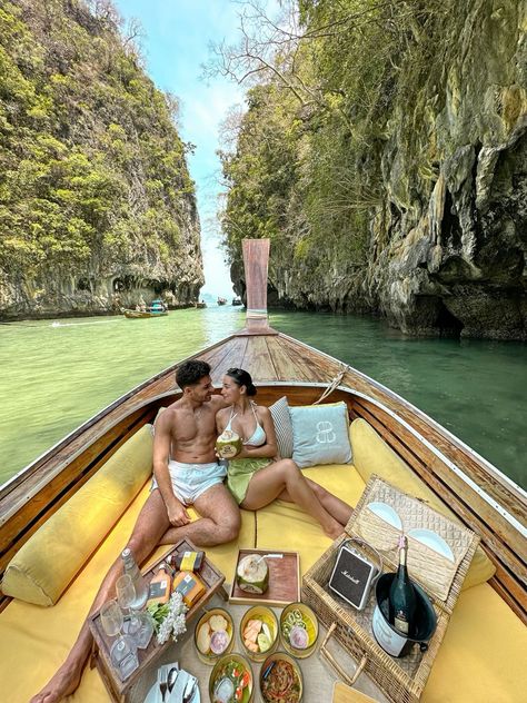 Thailand Baecation, Couples In Thailand, Thailand Aesthetic Couple, Thailand Couple Pictures, Thailand Instagram Story, Thailand Pics, Thailand Lifestyle, Honeymoon Thailand, Thailand Travel Photography