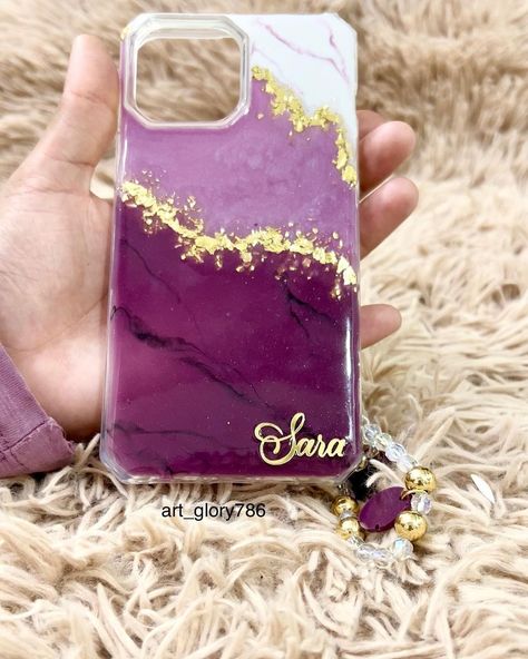 Stylish 🌟 and trendy phone case. . . 💣 Re-post, original by @art_glory786 👉 Buy Ultimate Epoxy @craft.resin to create similar projects 🚀 Use #craftresin to be featured on our feed!⁠ Project featured in this post may, or may not have been created using Craft Resin. . #resinart #mobilecover #mobilecase #fashion #trending #resinmobilecover #epoxy #epoxyresin #epoxyart #resinwork #artwork #artist #artdaily Phone Cases Resin, Resin Mobile Case, Phone Cover Resin Art, Epoxy Phone Case, Resin Cover Phone, Resin Phone Cover Design, Resin Art Phone Cover, Resin Phone Case Ideas, Resin Back Cover