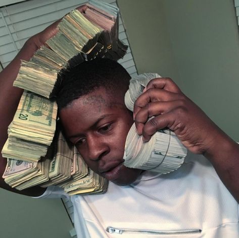 Money Spread, Money Meme, Kodak Black, Funny Blogs, Cash Money, Body Detox, Money And Happiness, Meme Template, Money Cash