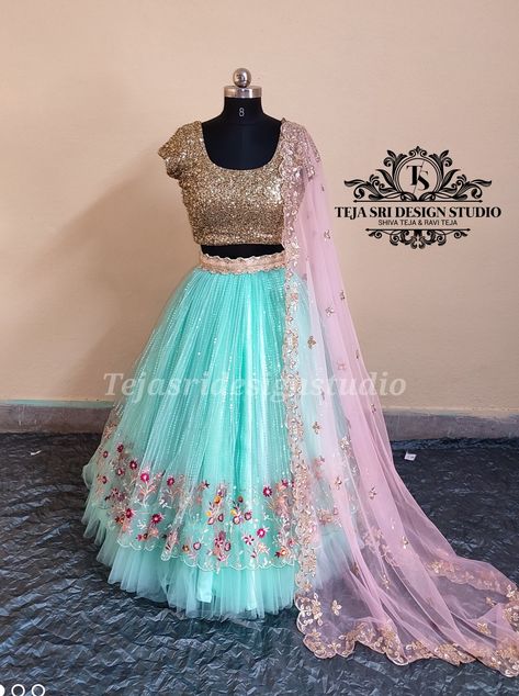 Lehanga. Croptop. Haffsree. Longfrok. Langavoni Lehanga Croptop Designs, Gender Reveal Dress, Lehenga Pattern, Frock Designs, Indian Outfits Lehenga, Lehenga Designs Simple, Girl Dress Patterns, Suits Design, Party Wear Lehenga