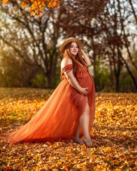 The wait is exciting... We captured the beauty and emotion of motherhood in this photo shoot. Enjoy these special moments! #maternity #maternityphotography #pregnancy #waiting #love #family #minneapolis Pregnancy Photoshoot Indian, Plus Size Pregnancy Photoshoot, Maternity Photography Poses, Love Family, Maternity Session, Pregnancy Photoshoot, Plus Size Pregnancy, Special Moments, Maternity Photography