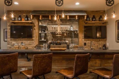 38 Inspiring Basement Bar Ideas to Bring Home the Party | Decor Snob Modern Basement Bar, Industrial Basement, Basement Bar Design, Rustic Basement, Modern Basement, Basement Bar Designs, Home Bar Design, Diy Basement, Man Cave Home Bar