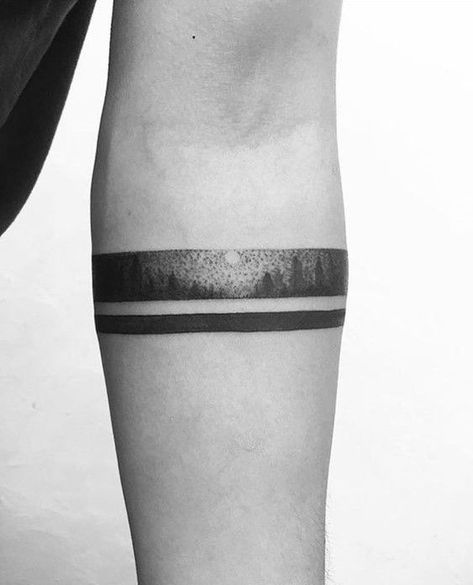 Ta Moko Tattoo, Tattoo Black And Grey, Nature Tattoo Sleeve, Nature Tattoo, Muster Tattoos, Arm Band Tattoo, Hiking Nature, B Tattoo, Tattoo Black