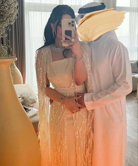 White Simple Dress, Arabian Wedding, Simple White Dress, Wedding Portrait Poses, Arab Wedding, Dream Wedding Ideas Dresses, Engagement Dresses, Arab Fashion, Simple Dress