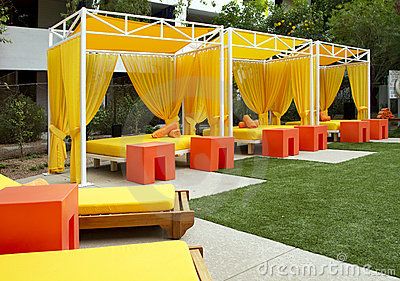 Kids Festival, Coffee House Design, Mehendi Decor Ideas, Simple Stage Decorations, Pool Cabanas, Brunch Decor, Outdoor Restaurant Design, Diy Tent, Wedding Workout