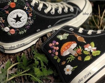 Personalized Converse, Embroidery Converse, Embroidery Unique, Embroidered Converse, Platform Converse, Unique Wedding Gifts, Flower Embroidery, Gifts Wedding, Bespoke Design